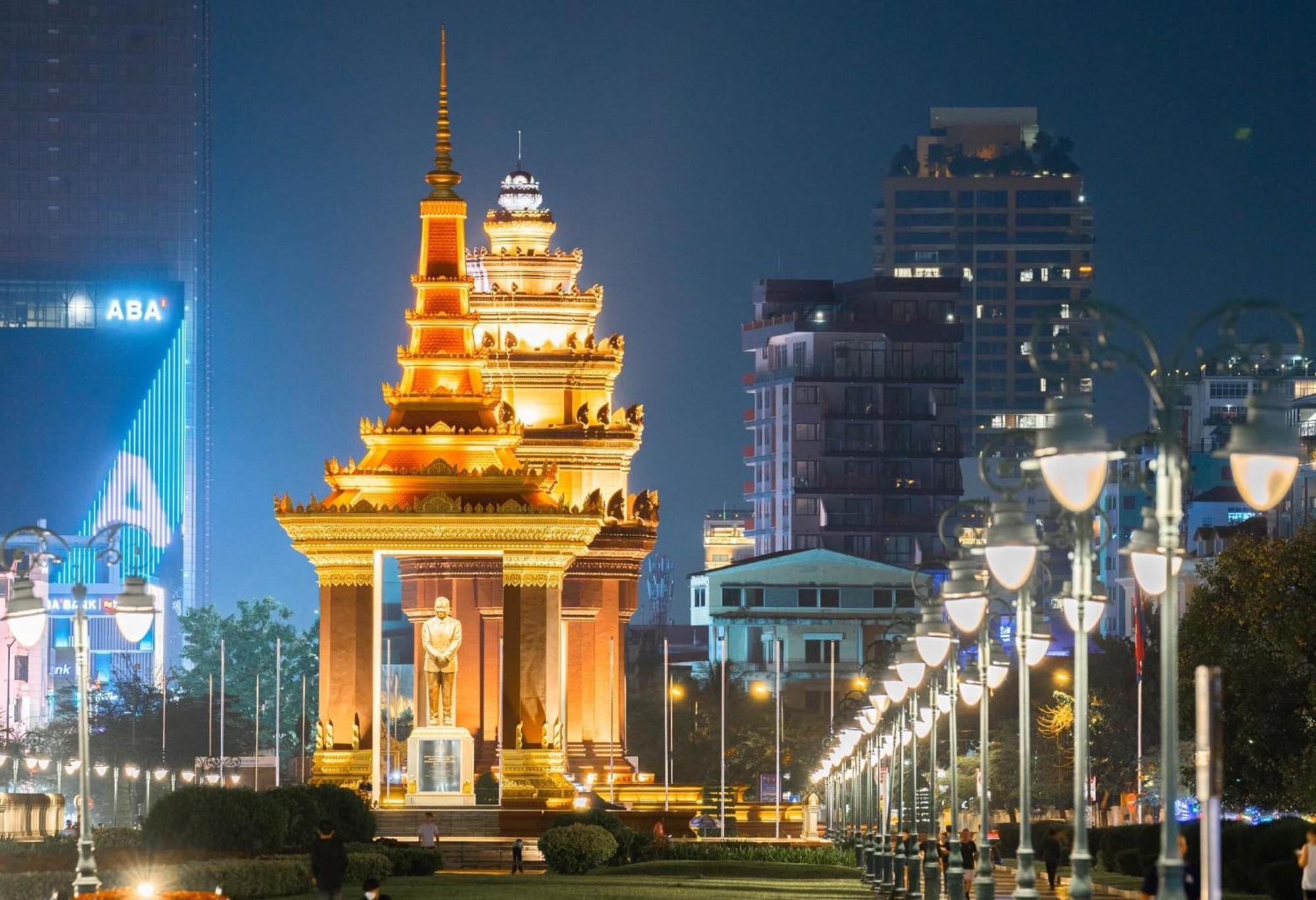X One Hotel 金边 外观 照片